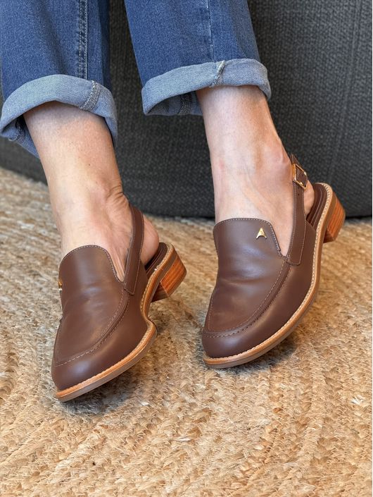 Loafer Slingback Carrano Couro Marrom 2709 - K8790... - CS BY KATI
