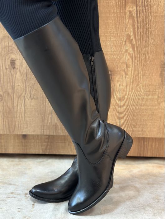 Bota De Couro CS Shoes Com Cano Longo Preto - K930... - CS BY KATI