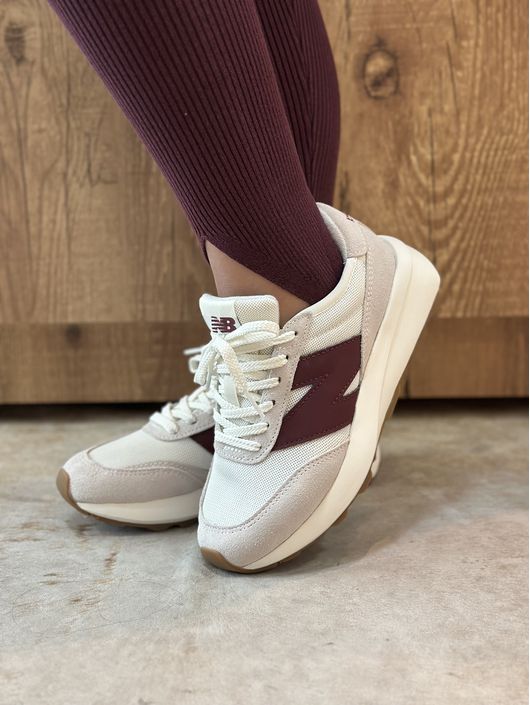 Tênis New Balance 370v1 Bordo - K272549N - CS BY KATI