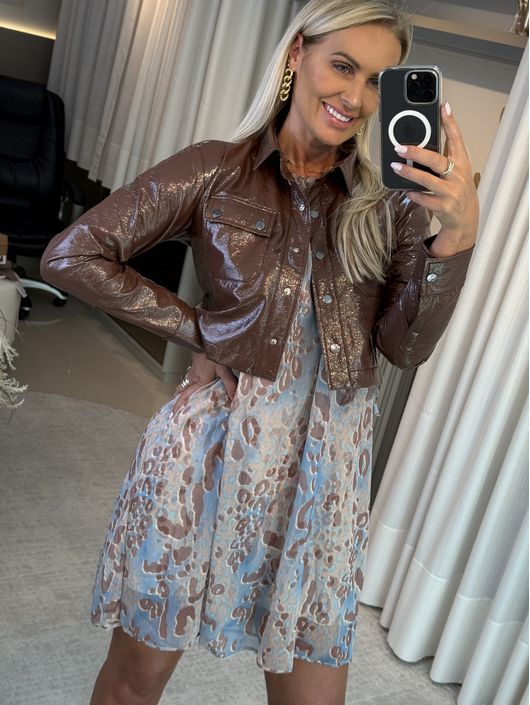 Jaqueta Cropped Com Bolsos E Botões Frontais - K73... - CS BY KATI