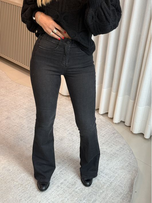 Calça Jeans Flare Com Cintura Alta E Tecnologia Sh... - CS BY KATI