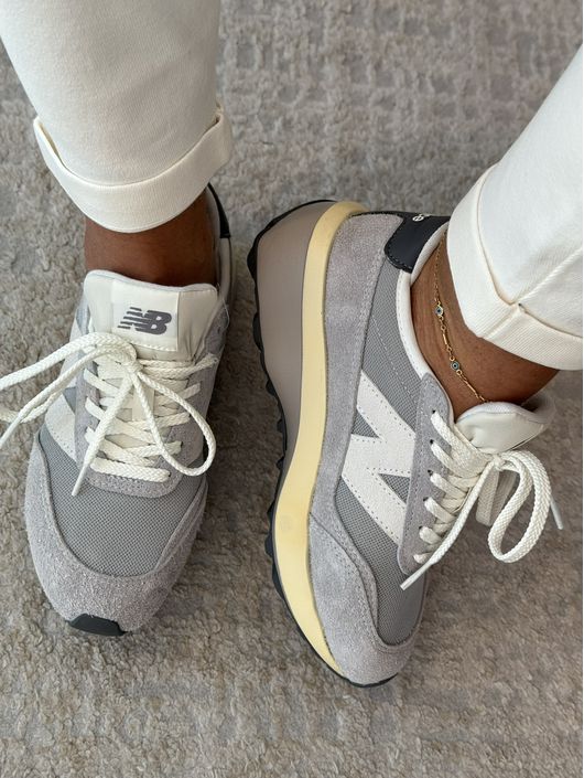 Tênis New Balance 370v1 Cinza - K1272548N - CS BY KATI