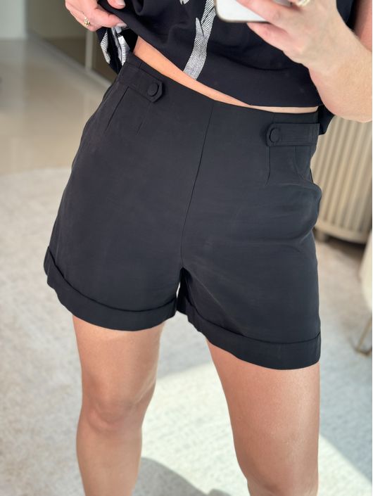 Shorts Alfaiataria Cintura Alta com Martingale Pre... - CS BY KATI
