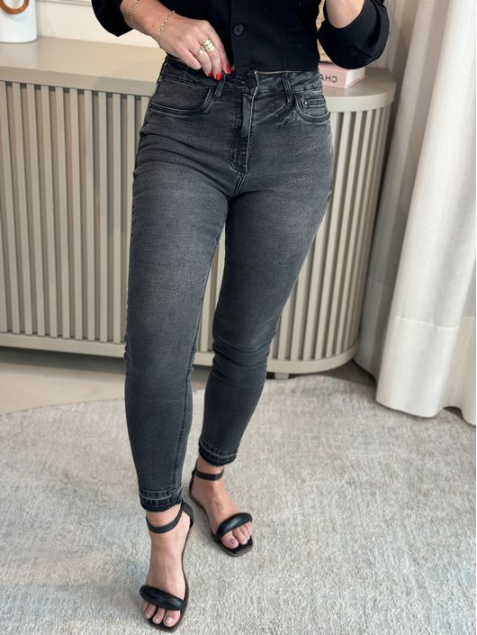Calça Jeans Cigarrete Preta Cropped Cintura Alta -... - CS BY KATI