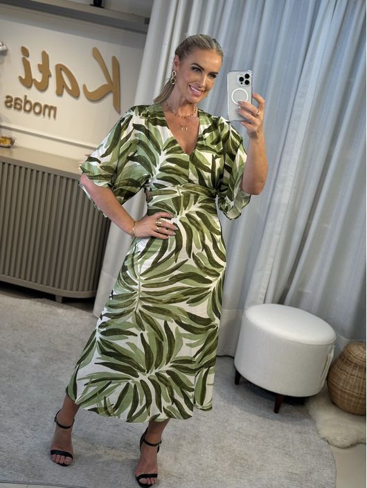 Vestido Midi em Viscose Estampado com Manga Flare ... - CS BY KATI