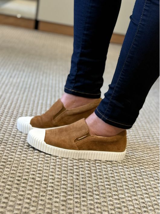 Tênis Kicks Slip On Couro Marrom 1402 - K344003C - CS BY KATI