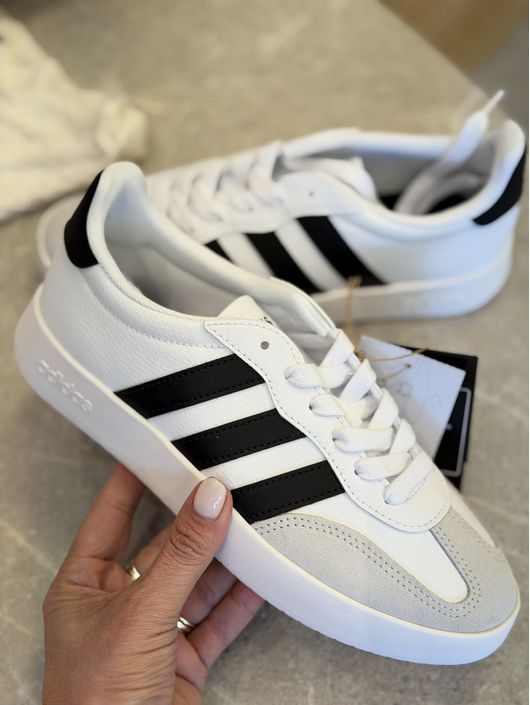 Tênis Adidas Barreda KJ0972 Preto e Branco 0801 - ... - CS BY KATI