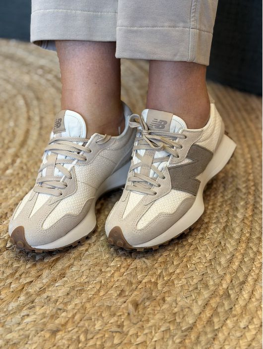 Tênis New Balance 327 V1 Bege/Nude 2101 - K32775NB - CS BY KATI