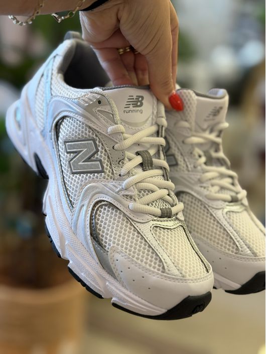 Tênis New Balance Branco/Prata 1002 - K1358214NB - CS BY KATI