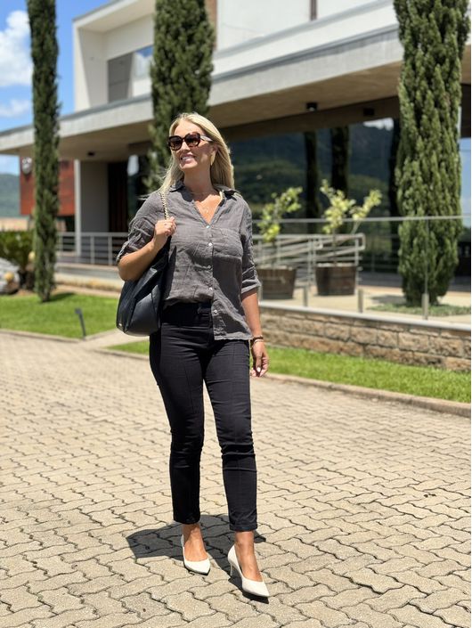 Camisa V Com Bolso Em Linho 100% Italiano Cinza - ... - CS BY KATI