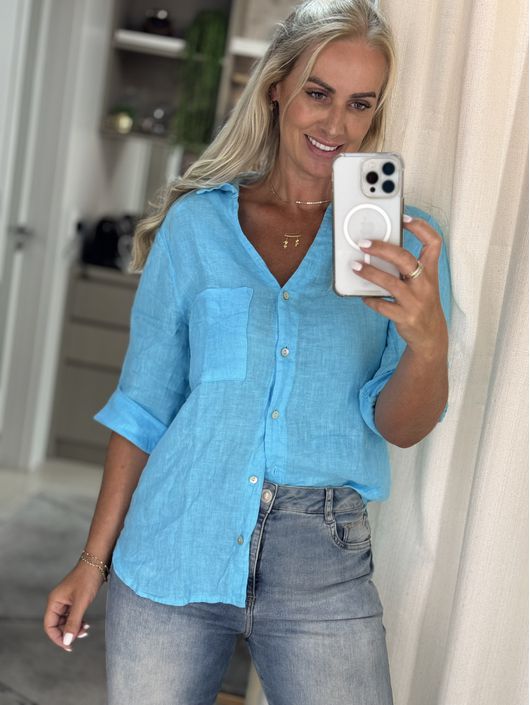 Camisa V Com Bolso Em Linho 100% Italiano Azul - K... - CS BY KATI
