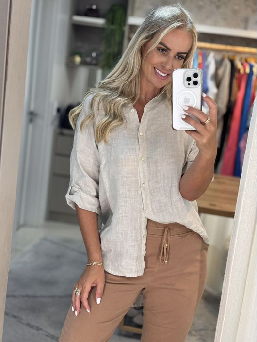 Camisa Lisa Em Linho 100% Italiano Bege - K30999MS - CS BY KATI