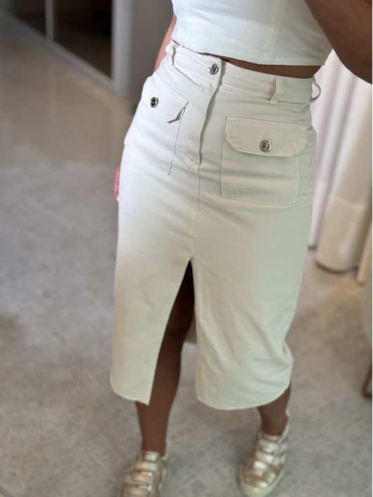 Saia Sarja Midi Utilitária com Fenda Creme - K0059... - CS BY KATI
