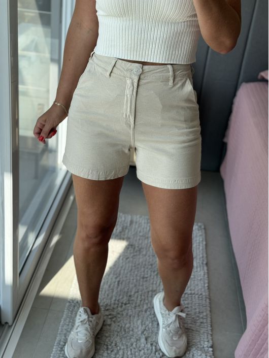 Shorts Sarja Mom Alfaiataria com Efeito Linho - K0... - CS BY KATI