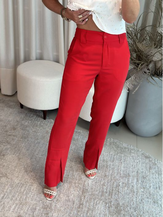 Calça Bootcut Com Prega Na Barra Vermelha - K5250... - CS BY KATI