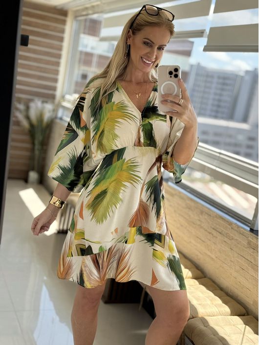 Vestido Lez a Lez Estampado Curto Em Decote V Verd... - CS BY KATI