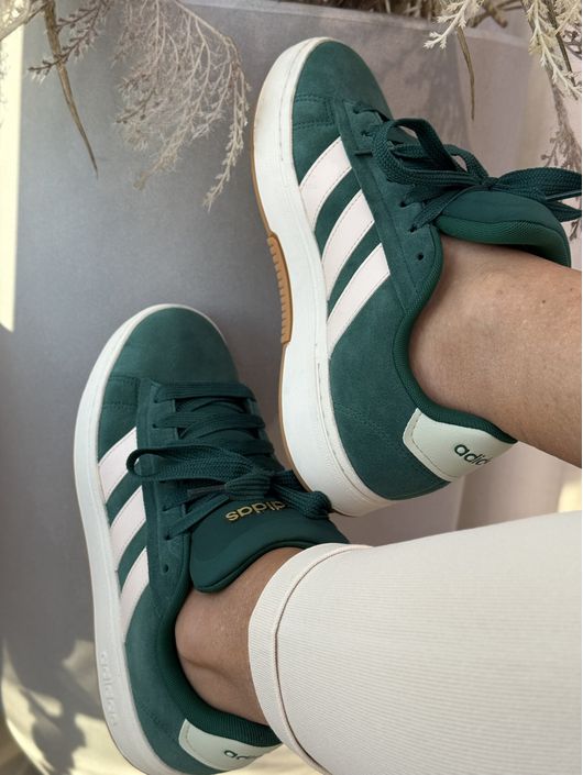 Tênis Adidas Verde 0907 - K40679AD - CS BY KATI