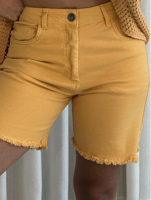 Bermuda Ambicione Alongada Amarelo Escuro 2708 - K... - KATI MODAS
