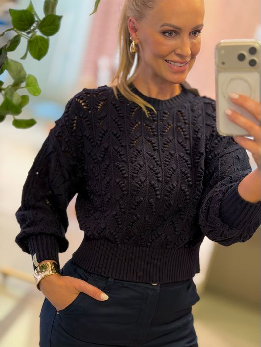 Blusa Biamar Em Algodão Com Ponto Vazado Azul Mari... - KATI MODAS