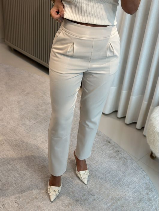 Calça Anna Karenina De Alfaiataria Com Bolso Off W... - KATI MODAS