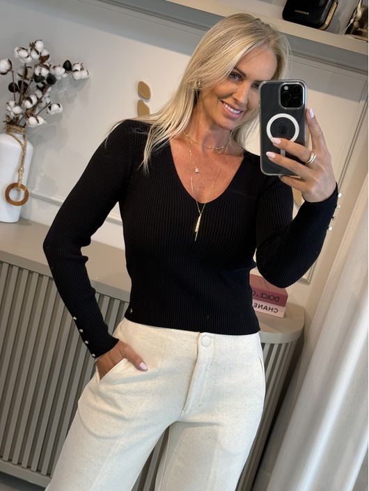 Blusa Canelada Com Decote V Preto - K019047AM - KATI MODAS