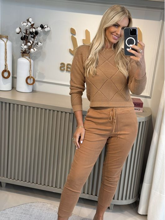 Blusa De Tricô Com Detalhes Vazados Caramelo - K01... - KATI MODAS
