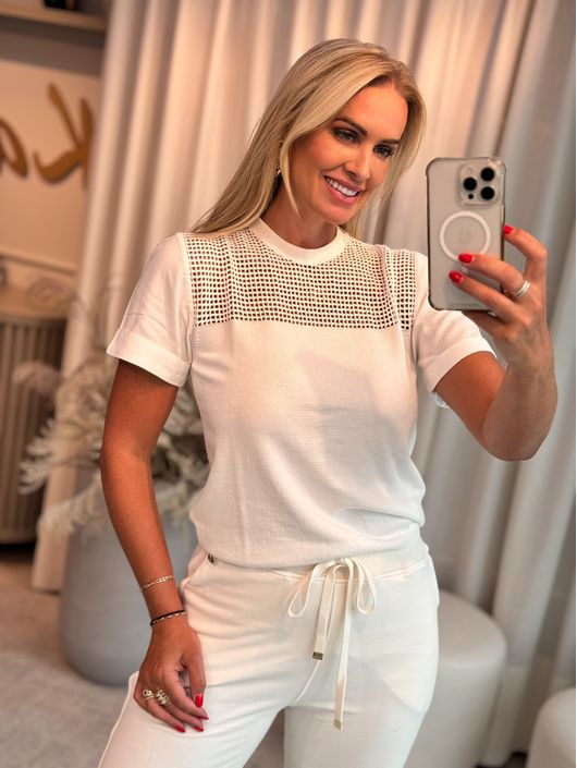 Blusa Biamar Com Detalhe Vazado Off White - K1183... - KATI MODAS
