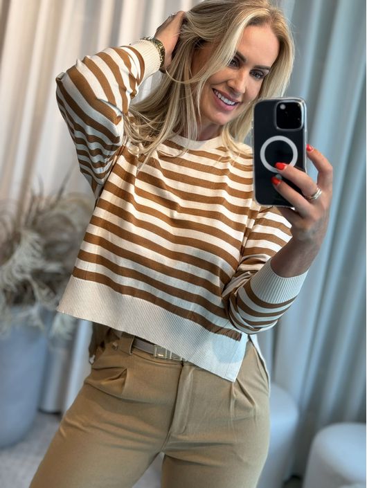 Blusa Biamar Mullet Listrada Off White Com Caramel... - KATI MODAS