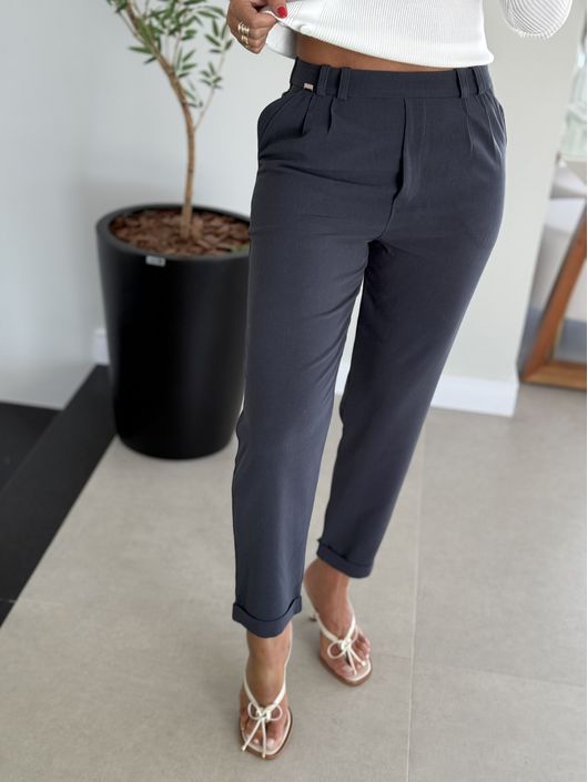 Calça Biamar Com Pregas Cinza Escuro - K11571B - KATI MODAS
