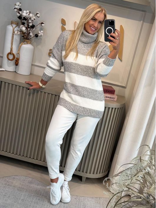 Blusa Alongada Com Gola Removível Em Listras Cinza... - KATI MODAS