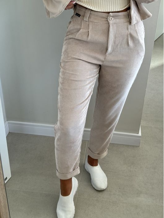 Calça Biamar De Veludo Com Barra Italiana Bege Cla... - KATI MODAS