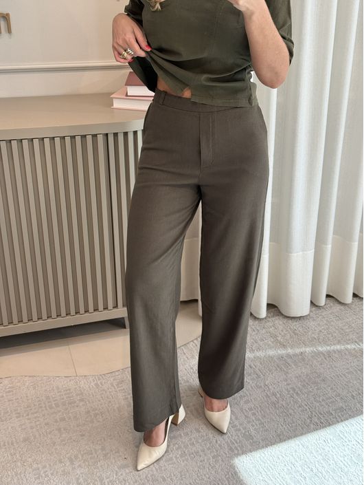 Calça Biamar Reta Com Bolsos Faca Verde 1907 - K1... - KATI MODAS