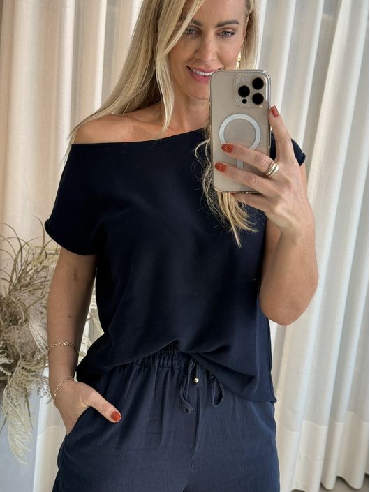 Blusa Ambicione Decote Redondo Reta Azul Marinho 3... - KATI MODAS