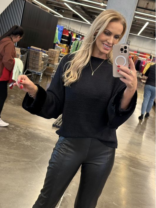 Blusa Biamar Com Pele Fake na Manga Preto - K11134 - KATI MODAS