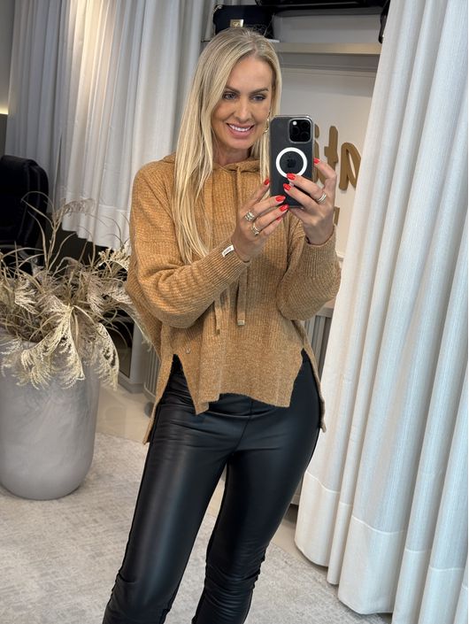 Blusa Biamar Com Capuz E Cordão Caramelo - K11846B - KATI MODAS