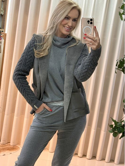 Casaco Biamar De Suede Trançado Cinza 0507 - K118... - KATI MODAS