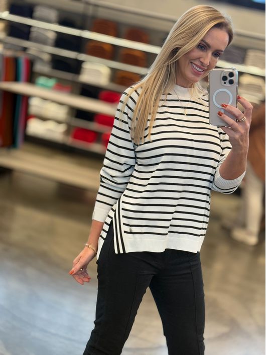Blusa Biamar Listrado Preto e Branco Alongada 2108... - KATI MODAS