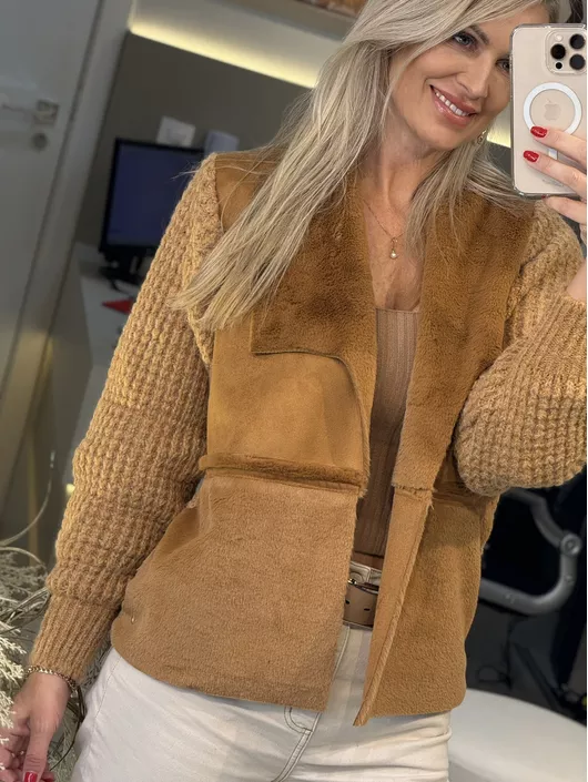 Casaco Biamar Com Recortes E Detalhes Em Suede e T... - KATI MODAS