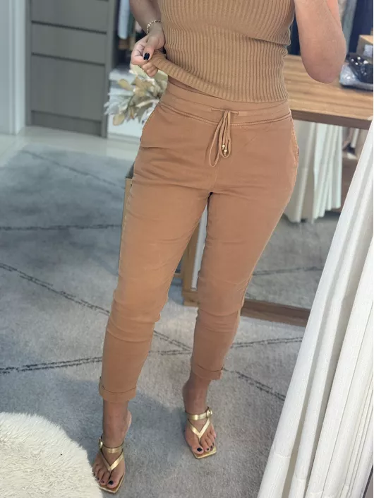 Calça De Sarja Com Cordão Caramelo - K018963AM - KATI MODAS