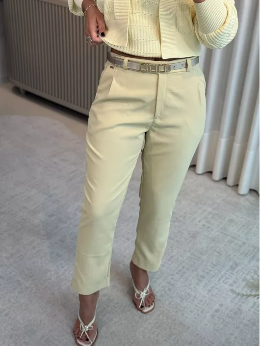 Calça Biamar Com Fechamento Em Botão Amarelo - K11... - KATI MODAS