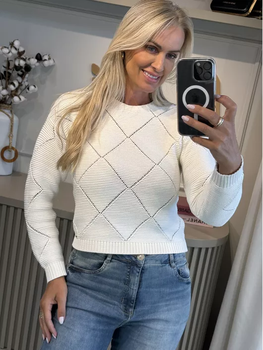 Blusa De Tricô Com Detalhes Vazados Off White - K... - KATI MODAS