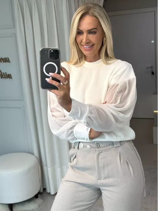 Blusa Abenção De Tricô Com Manga Em Tule Off White... - KATI MODAS