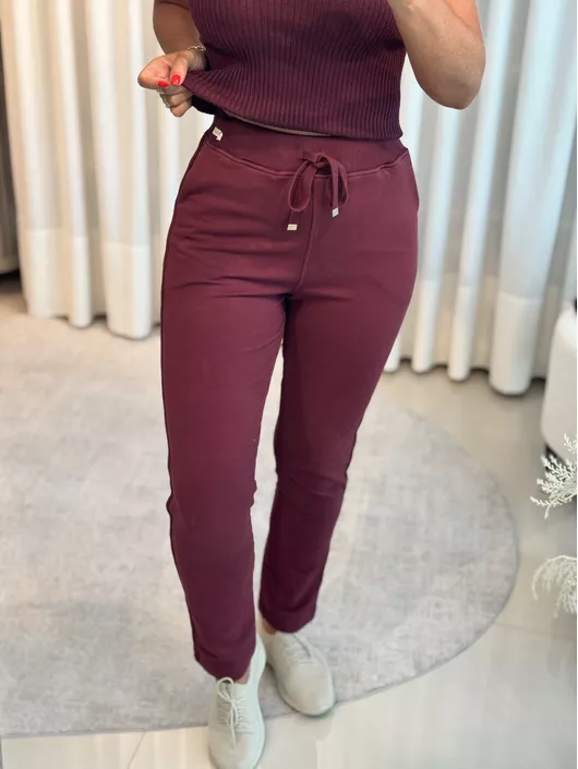 Calça Biamar De Moletom Com Cordão Bordo - K11585... - KATI MODAS