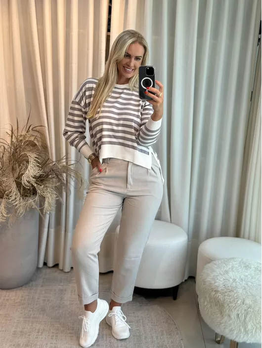 Blusa Biamar Mullet Listrada Off White Com Cinza ... - KATI MODAS