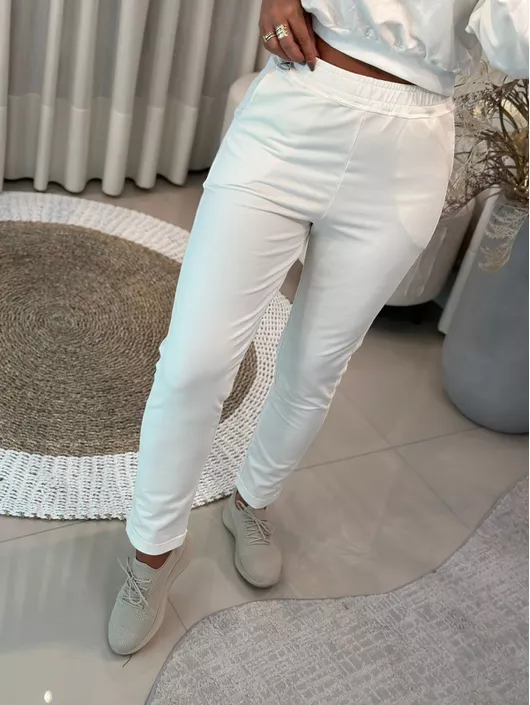 Calça Biamar De Moletom Com Bolso Off White - K11... - KATI MODAS