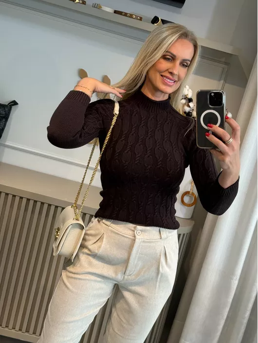Blusa Ambicione Gola Chaminé Marrom 0406 - K19261A... - KATI MODAS