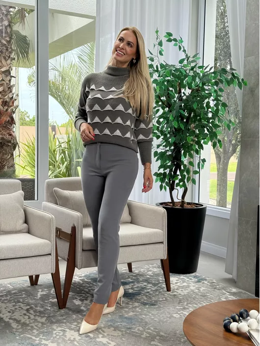 Blusa Biamar De Fio Pluma Com Triângulos Cinza - K... - KATI MODAS