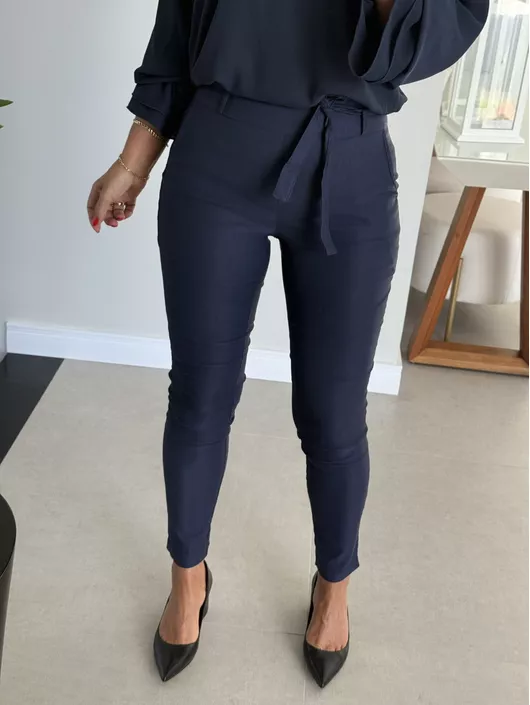 Calça Anna Karenina Cigarrete Azul Marinho - K2903... - KATI MODAS