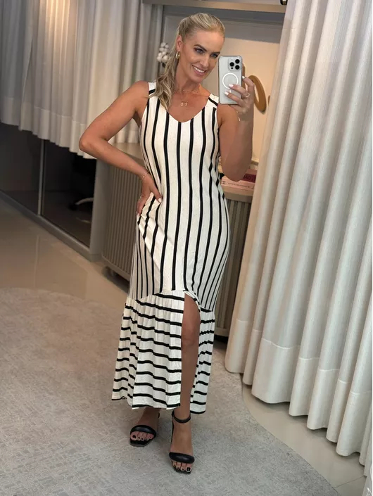 Vestido Icônica Listrado Com Decote V Bege Com Pre... - KATI MODAS