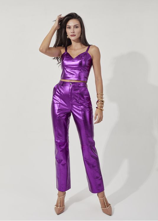 Calça Pelica Metalizado Violeta Gisele - Elite Couro Store